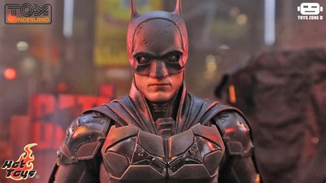the batman robert pattinson figure